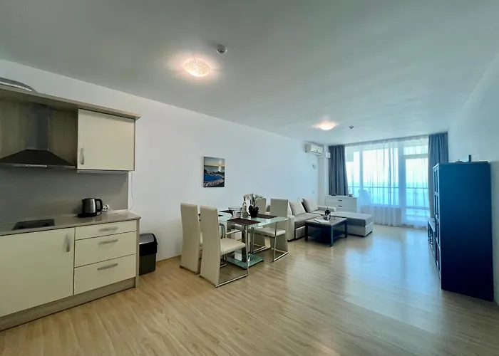 Плажни Апартаменти Силвър Бийч - Silver Beach Sea Apartments